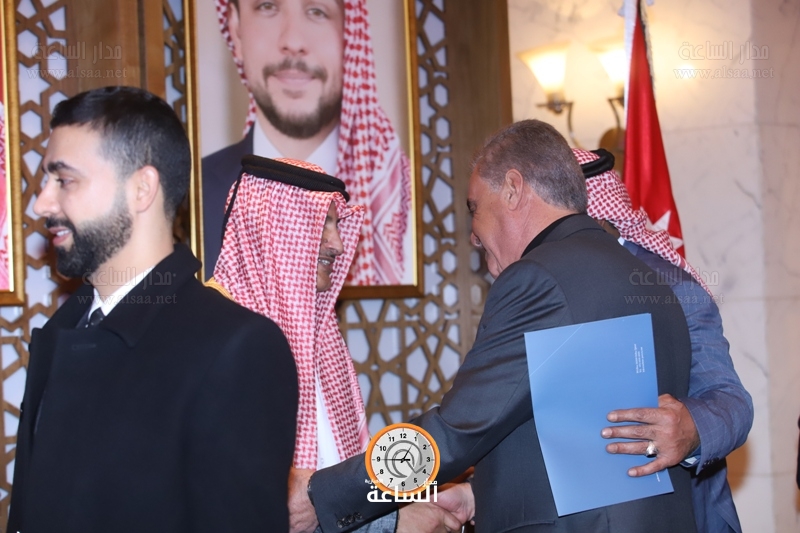Madar Al-Saa Images