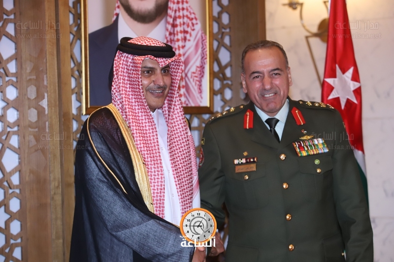 Madar Al-Saa Images