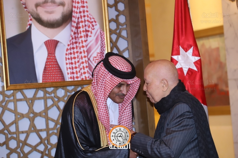 Madar Al-Saa Images