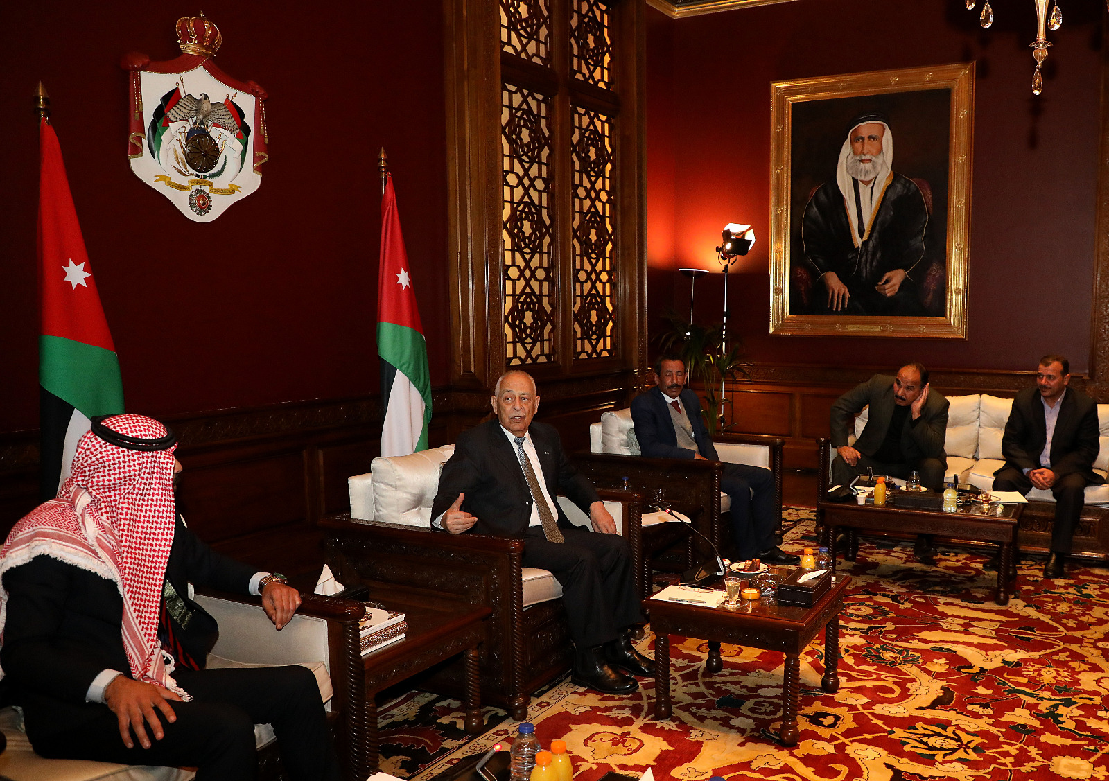 Madar Al-Saa Images 0.45447163918093336