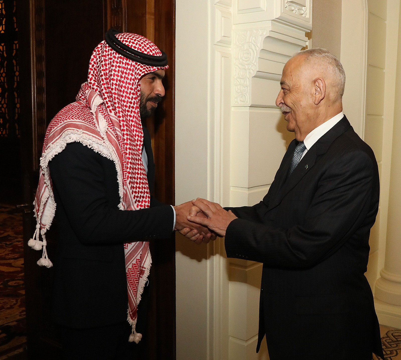 Madar Al-Saa Images 0.36289669375312483