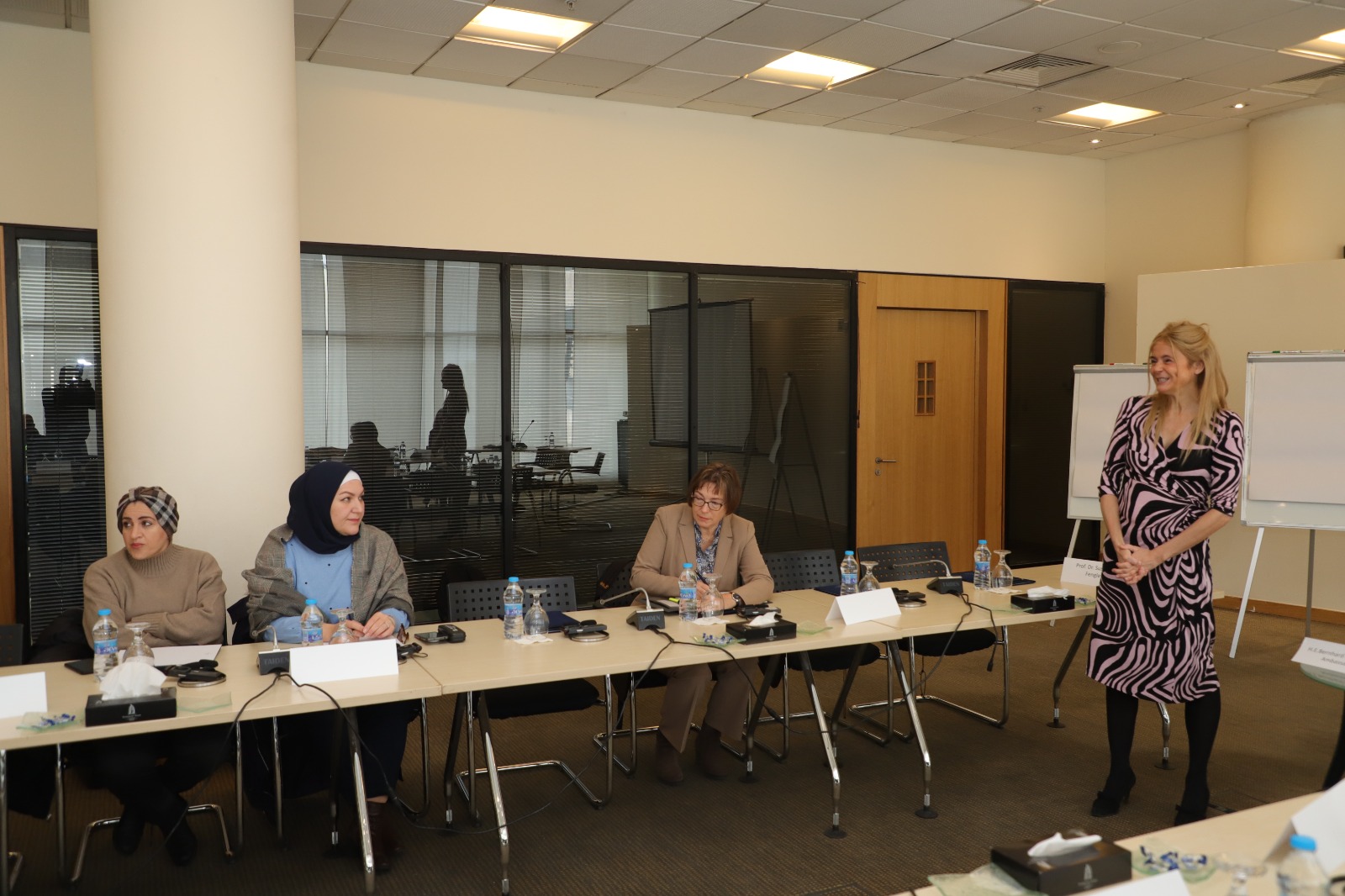 Madar Al-Saa Images 0.4217492127708664