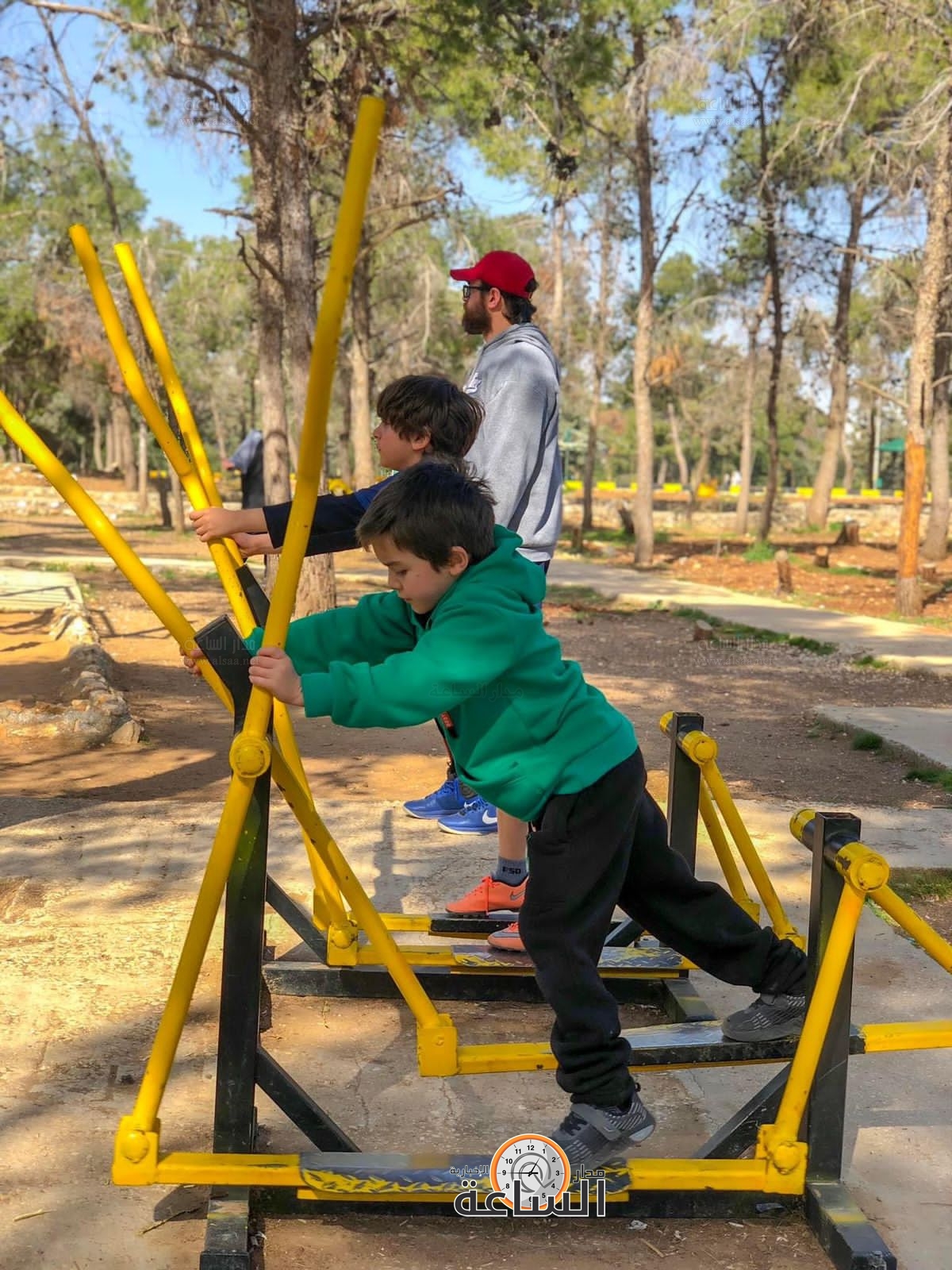 Madar Al-Saa Images 0.10931385179247433