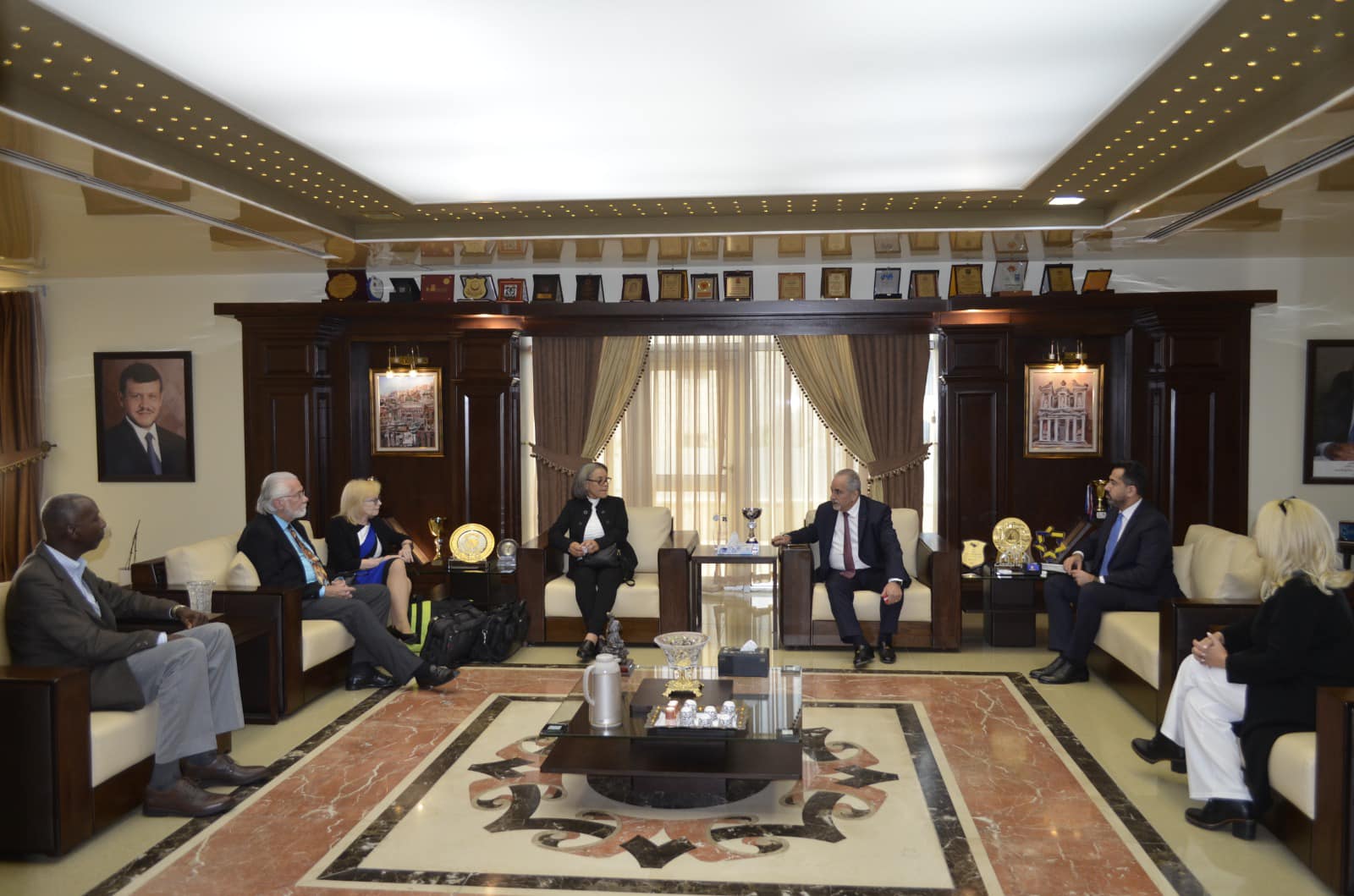 Madar Al-Saa Images 0.5279597301725092