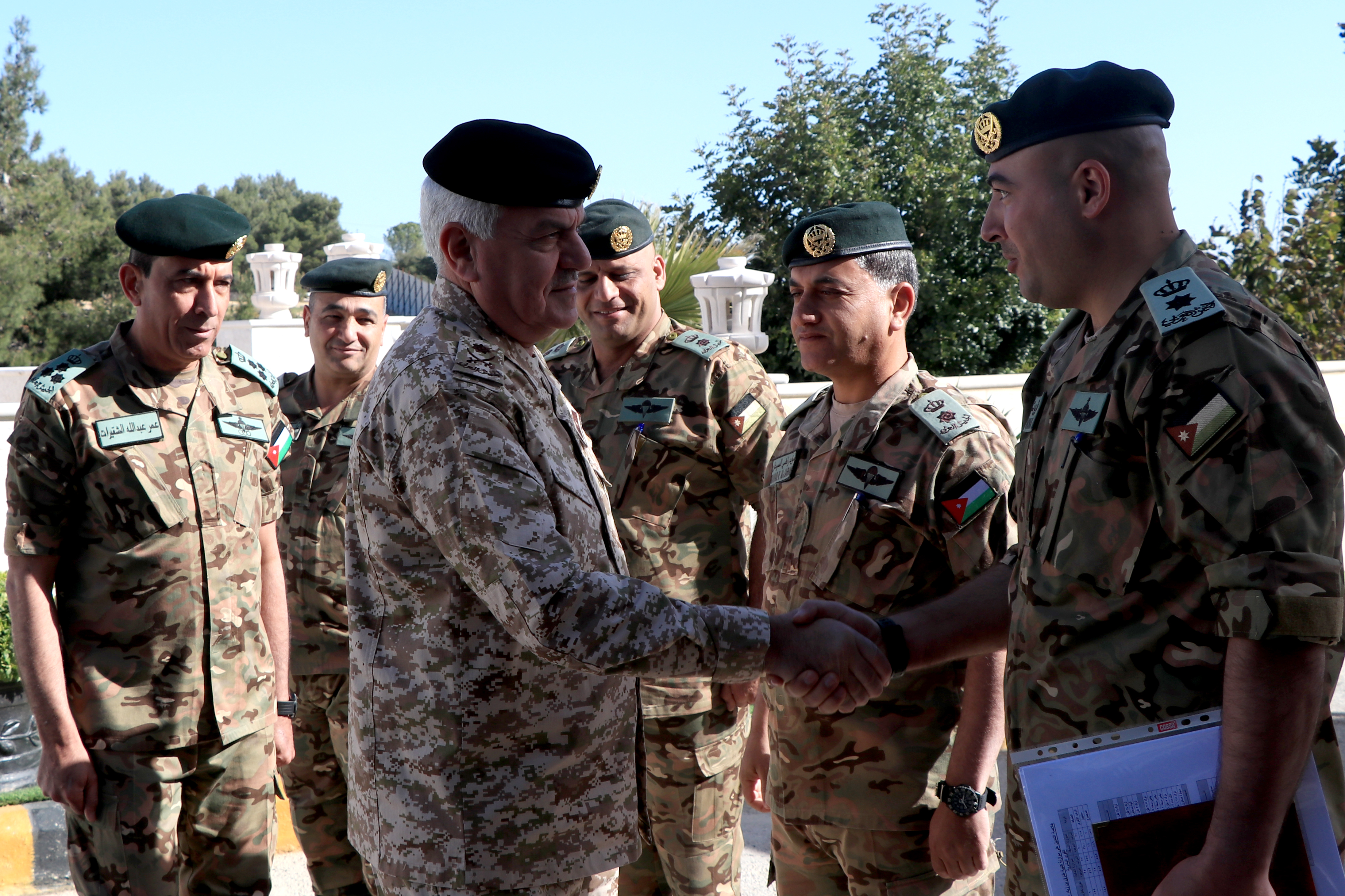 Madar Al-Saa Images 0.5127165695491669