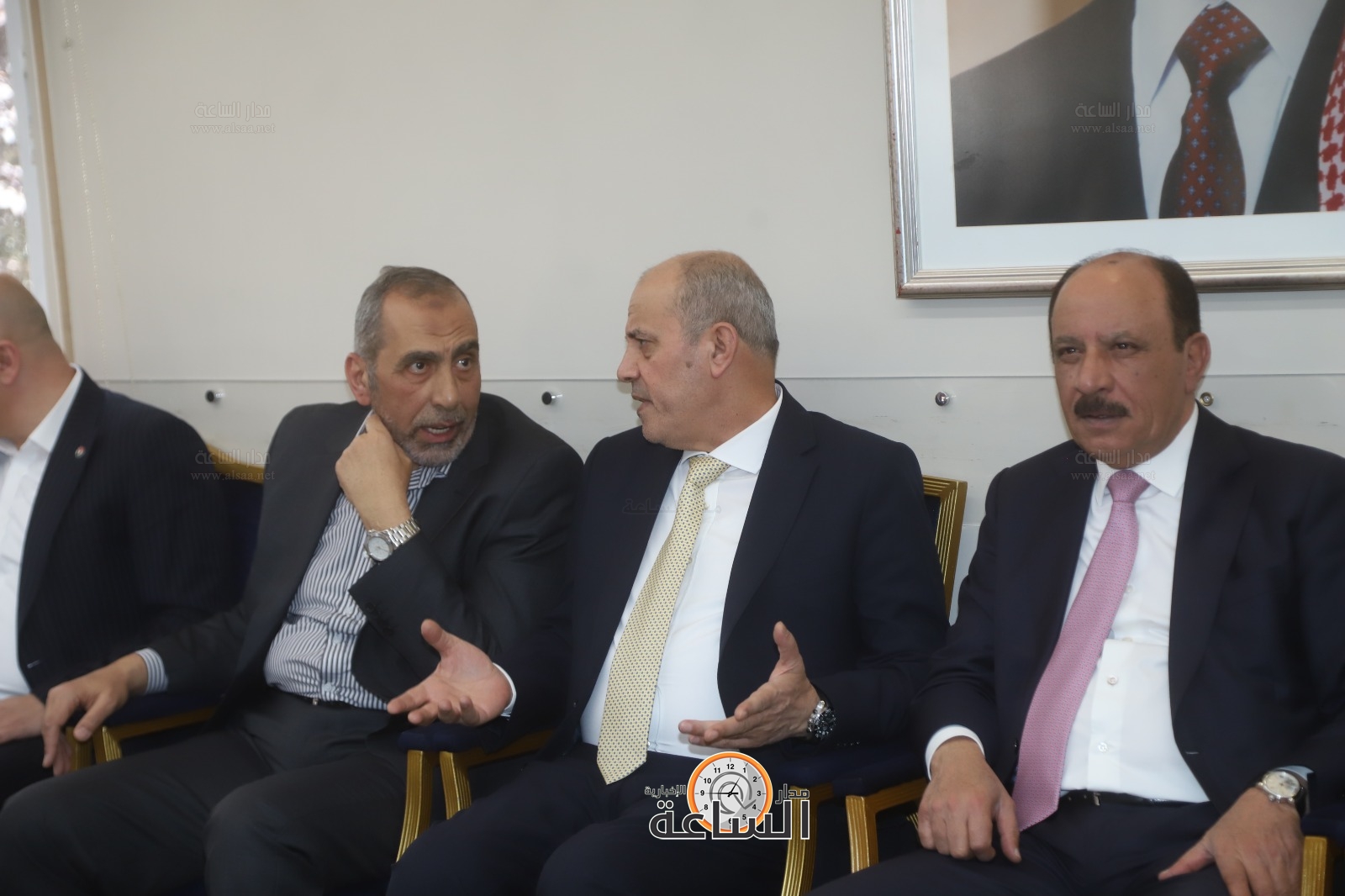 Madar Al-Saa Images 0.16282756857805536