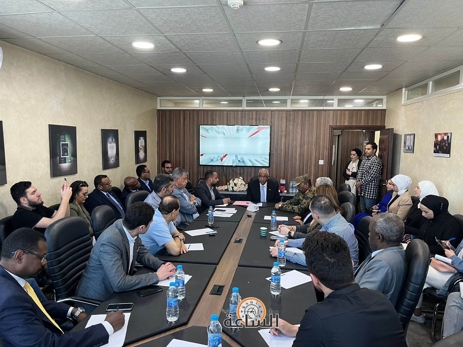 Madar Al-Saa Images 0.46024588859731774