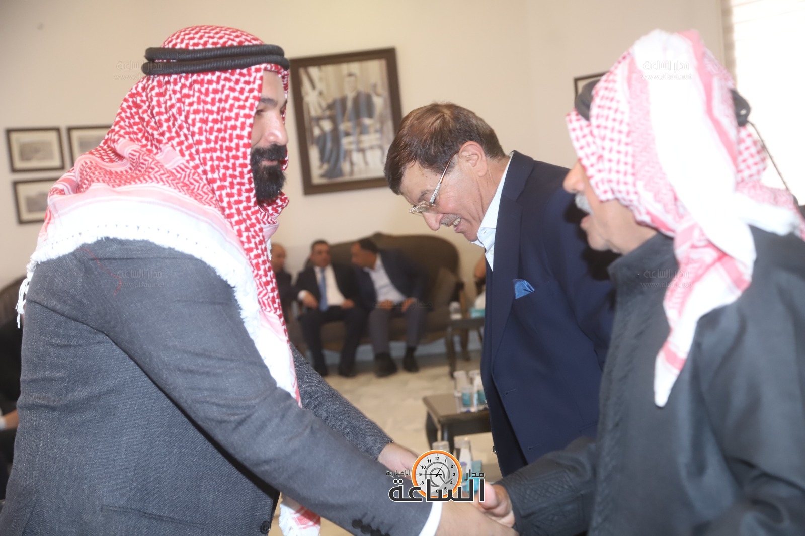 Madar Al-Saa Images 0.4530621848068608