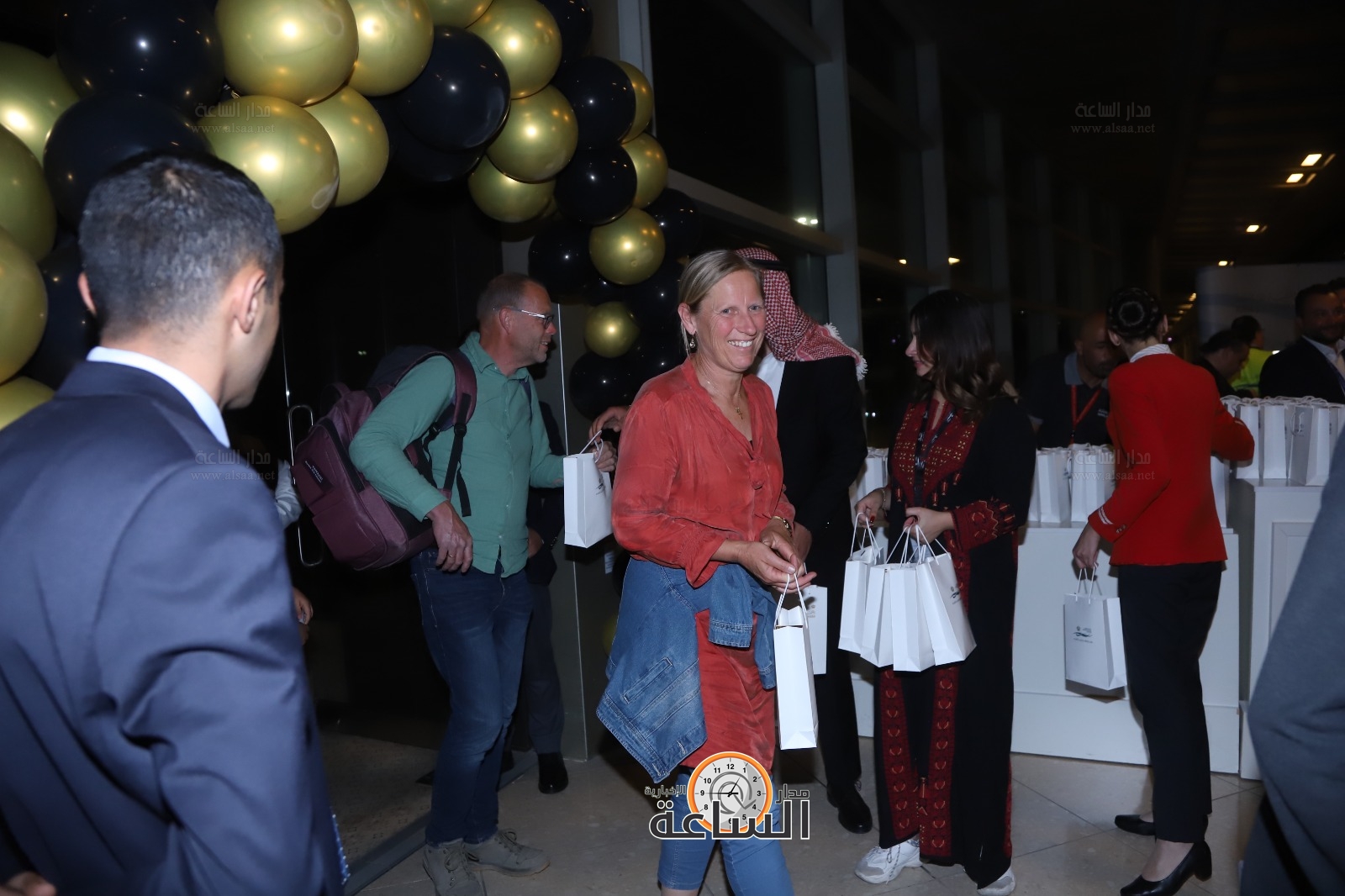 Madar Al-Saa Images 0.35420885951971637