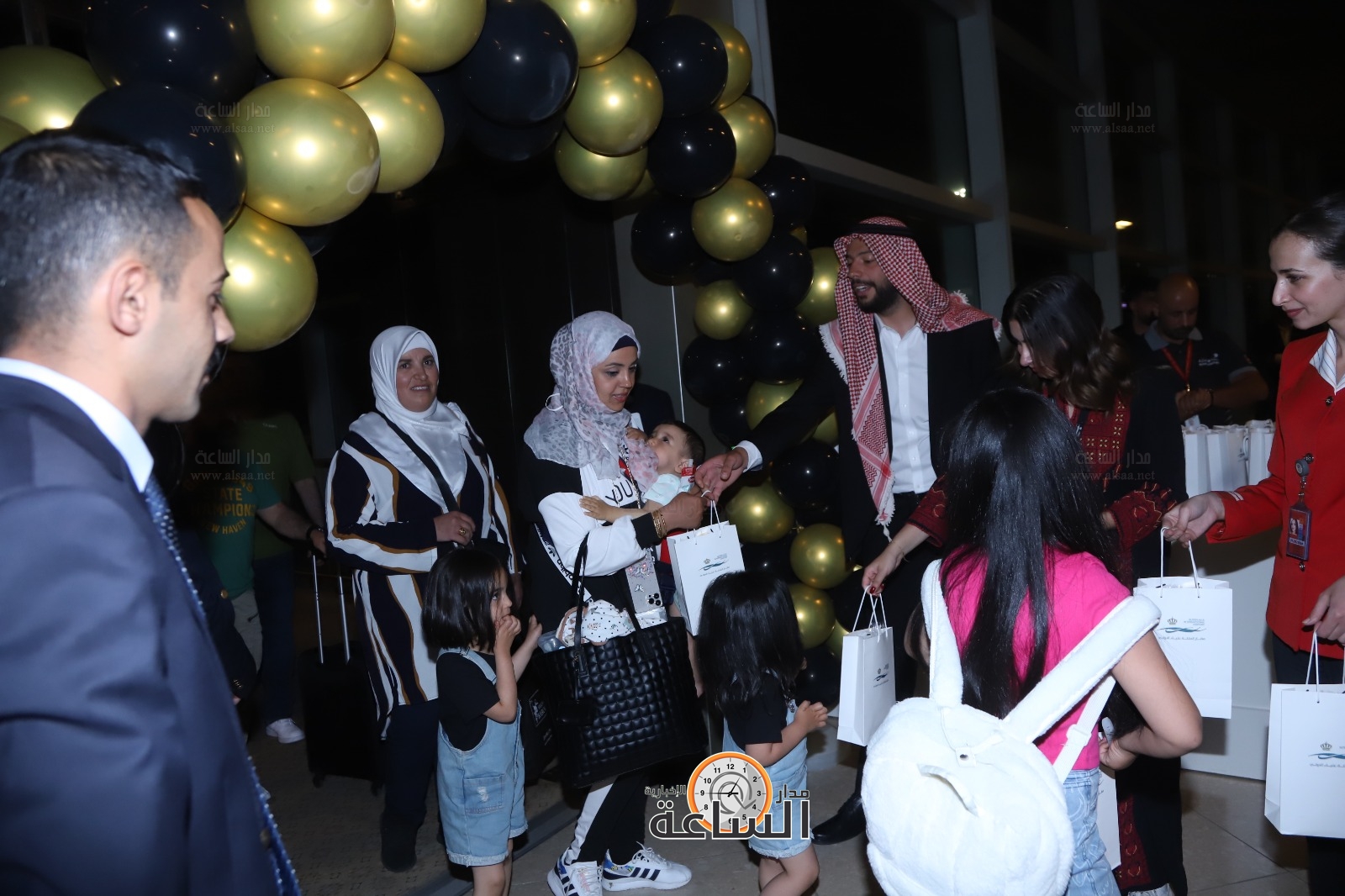 Madar Al-Saa Images 0.4775128312227779