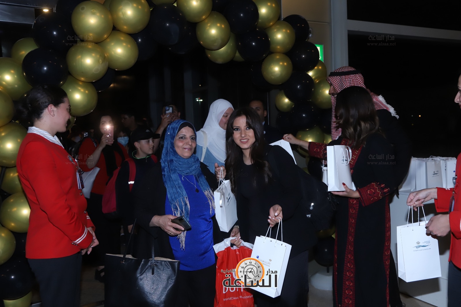 Madar Al-Saa Images 0.4527811589956934