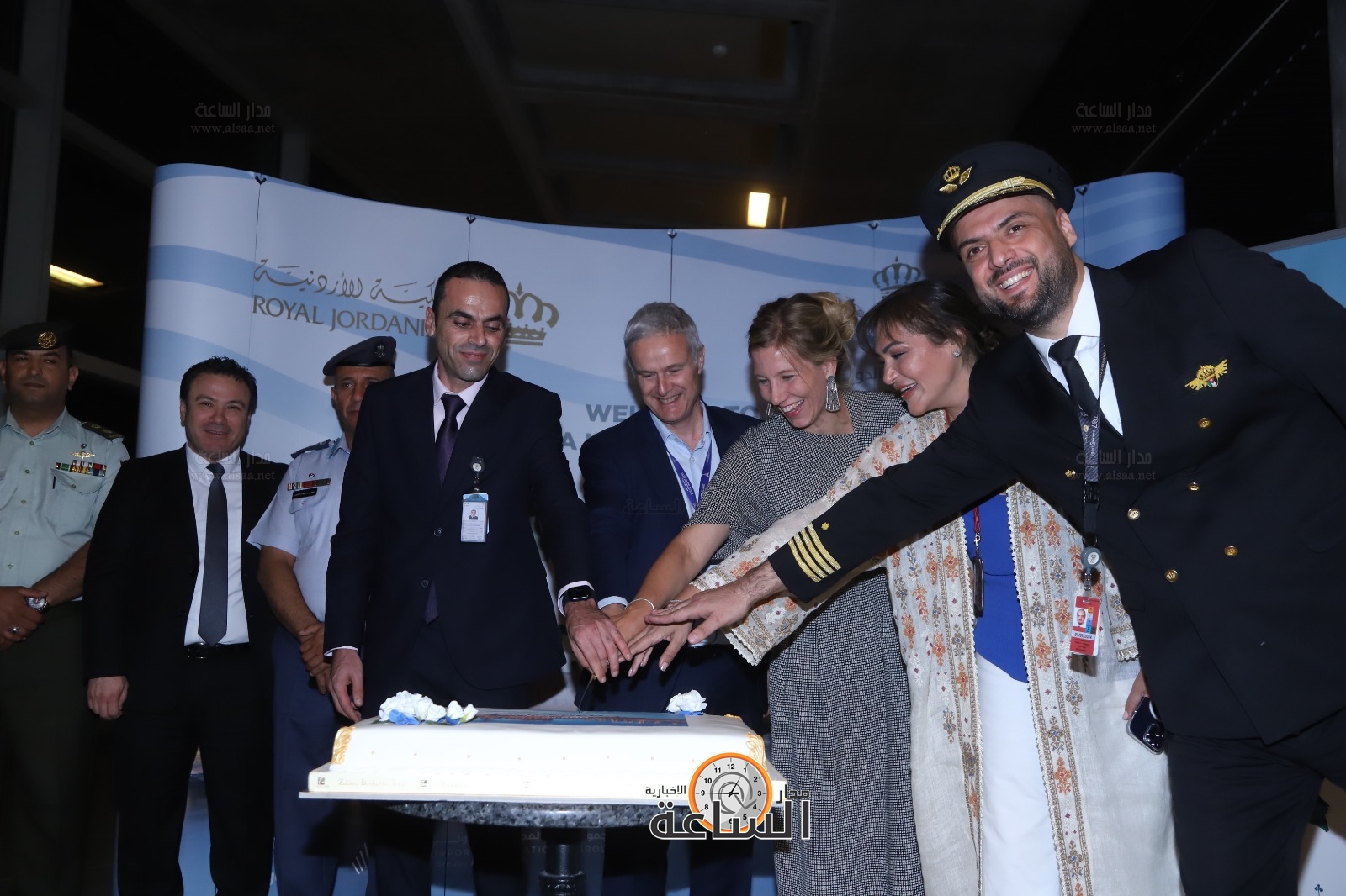 Madar Al-Saa Images 0.09645443133196219