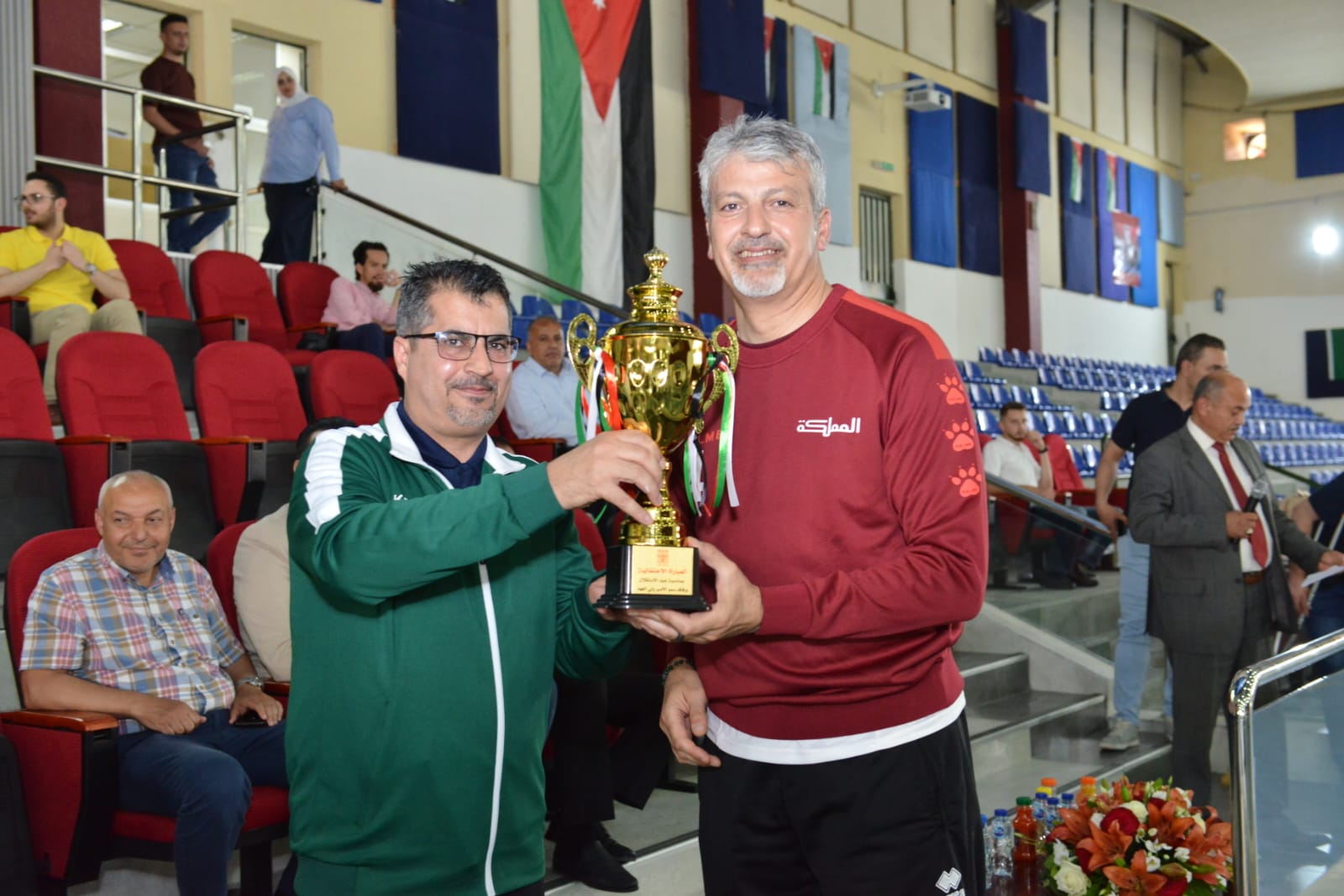 Madar Al-Saa Images 0.3267310739374505