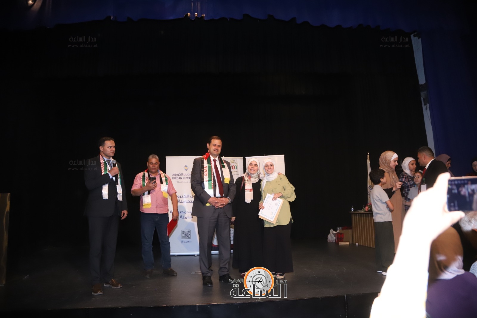 Madar Al-Saa Images 0.4629385567311959