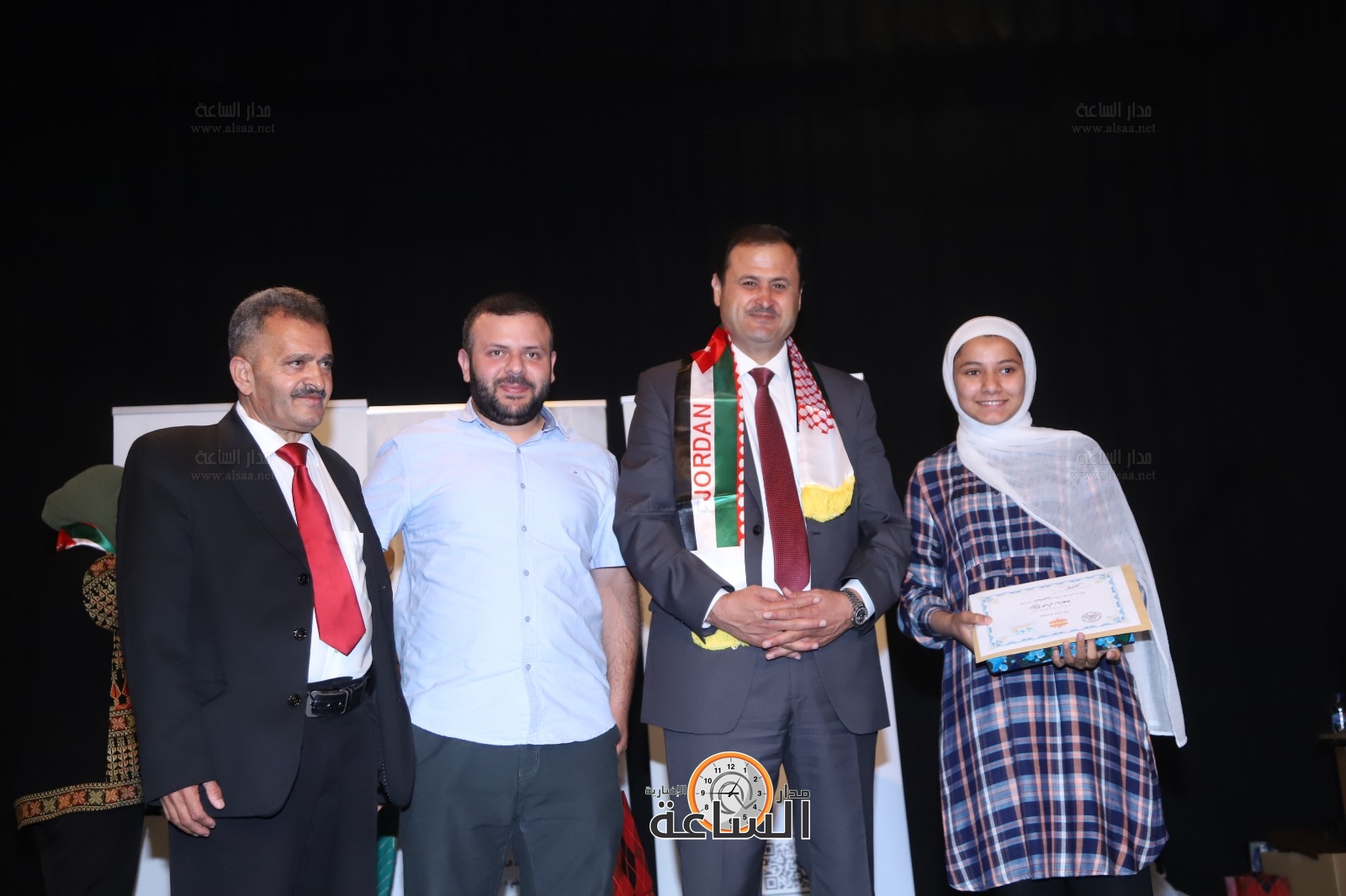 Madar Al-Saa Images 0.7771610656321852