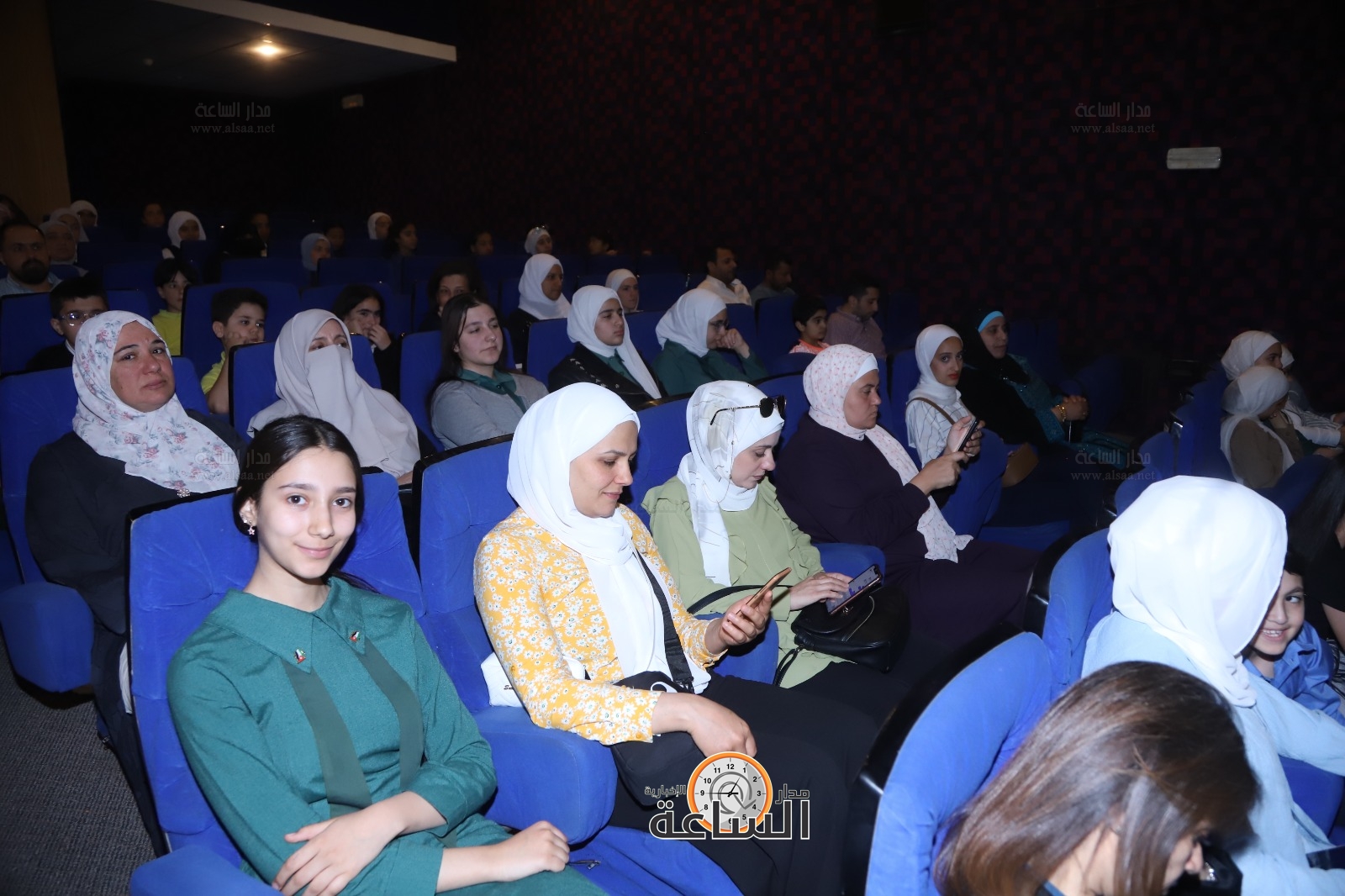 Madar Al-Saa Images 0.3127589566486546