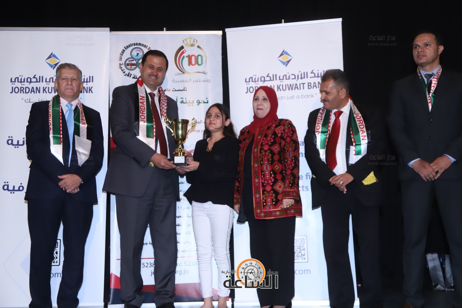 Madar Al-Saa Images 0.9912811411835938