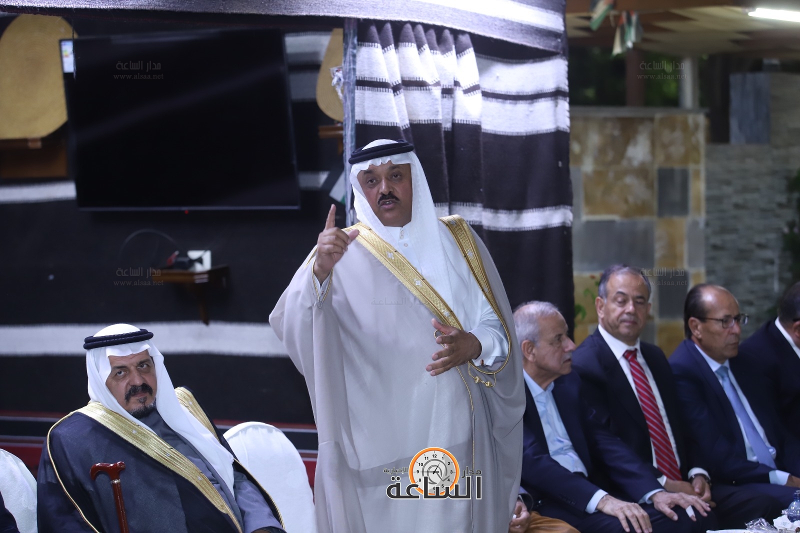 Madar Al-Saa Images 0.37120399702648377