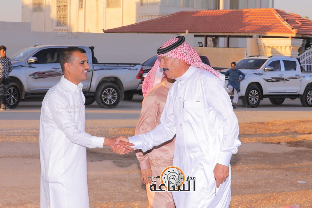 Madar Al-Saa Images 0.4385811058880076