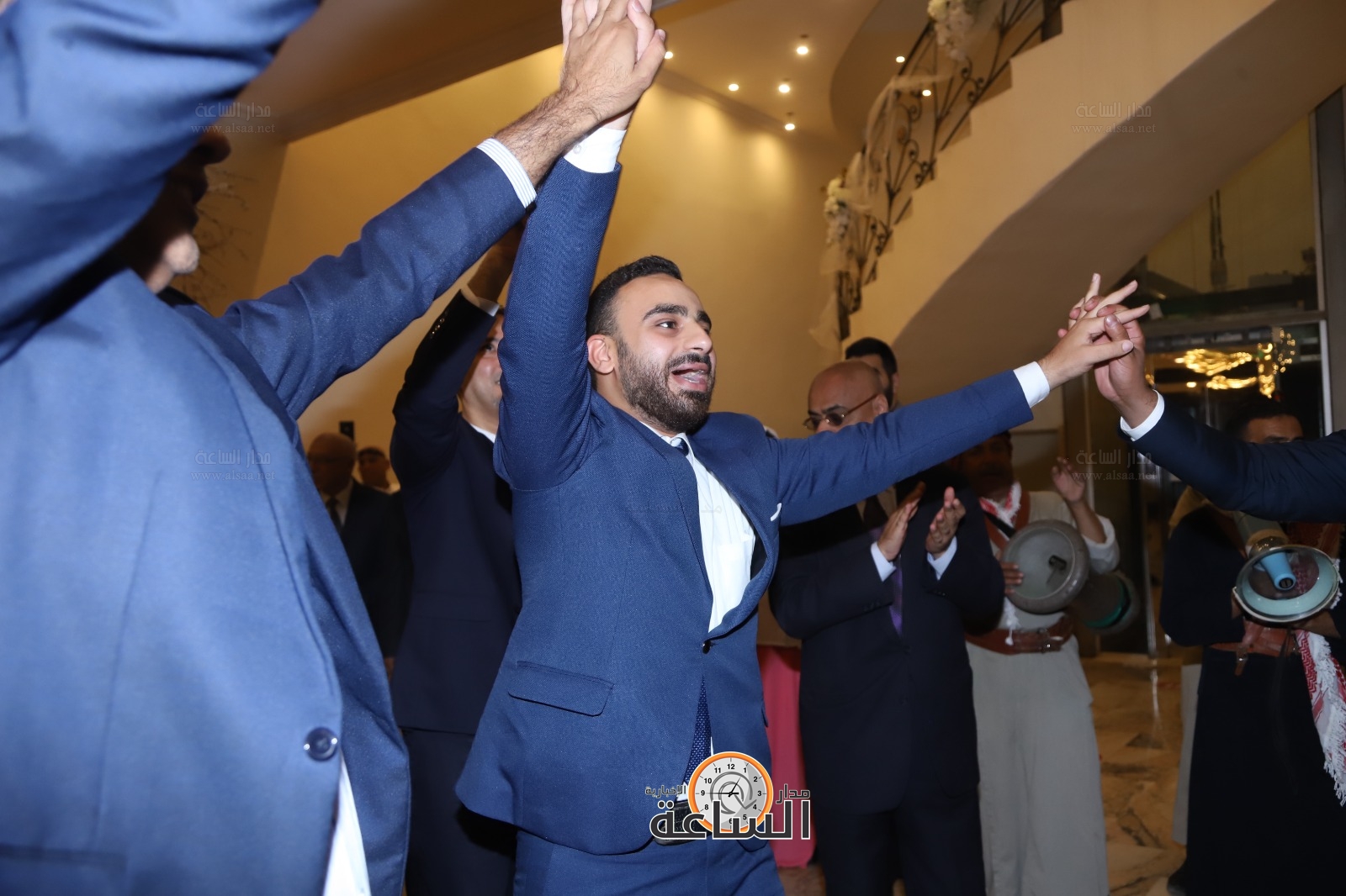 Madar Al-Saa Images 0.3414626316435927