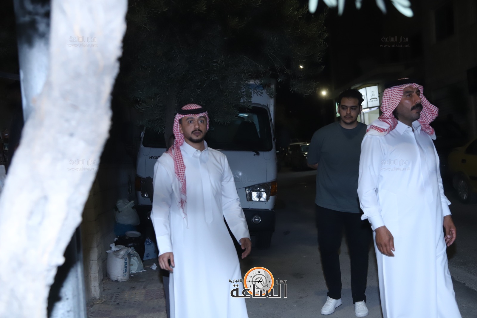 Madar Al-Saa Images 0.15925722259987363