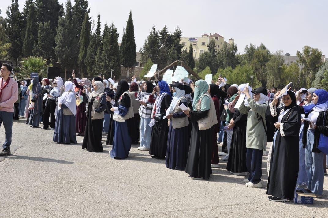 Madar Al-Saa Images 0.17252453417463132