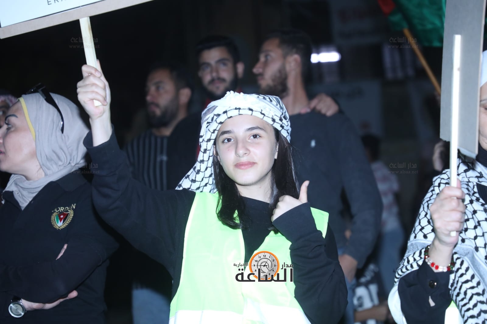 Madar Al-Saa Images 0.47164339365409713