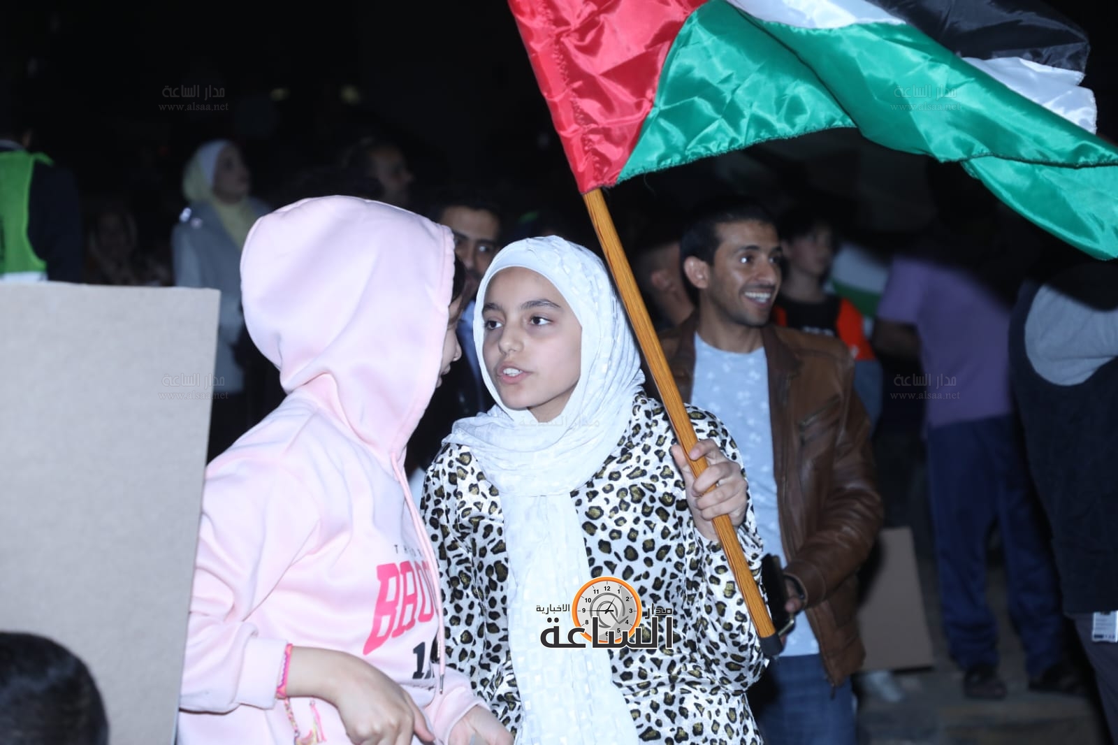 Madar Al-Saa Images 0.1659863548413254