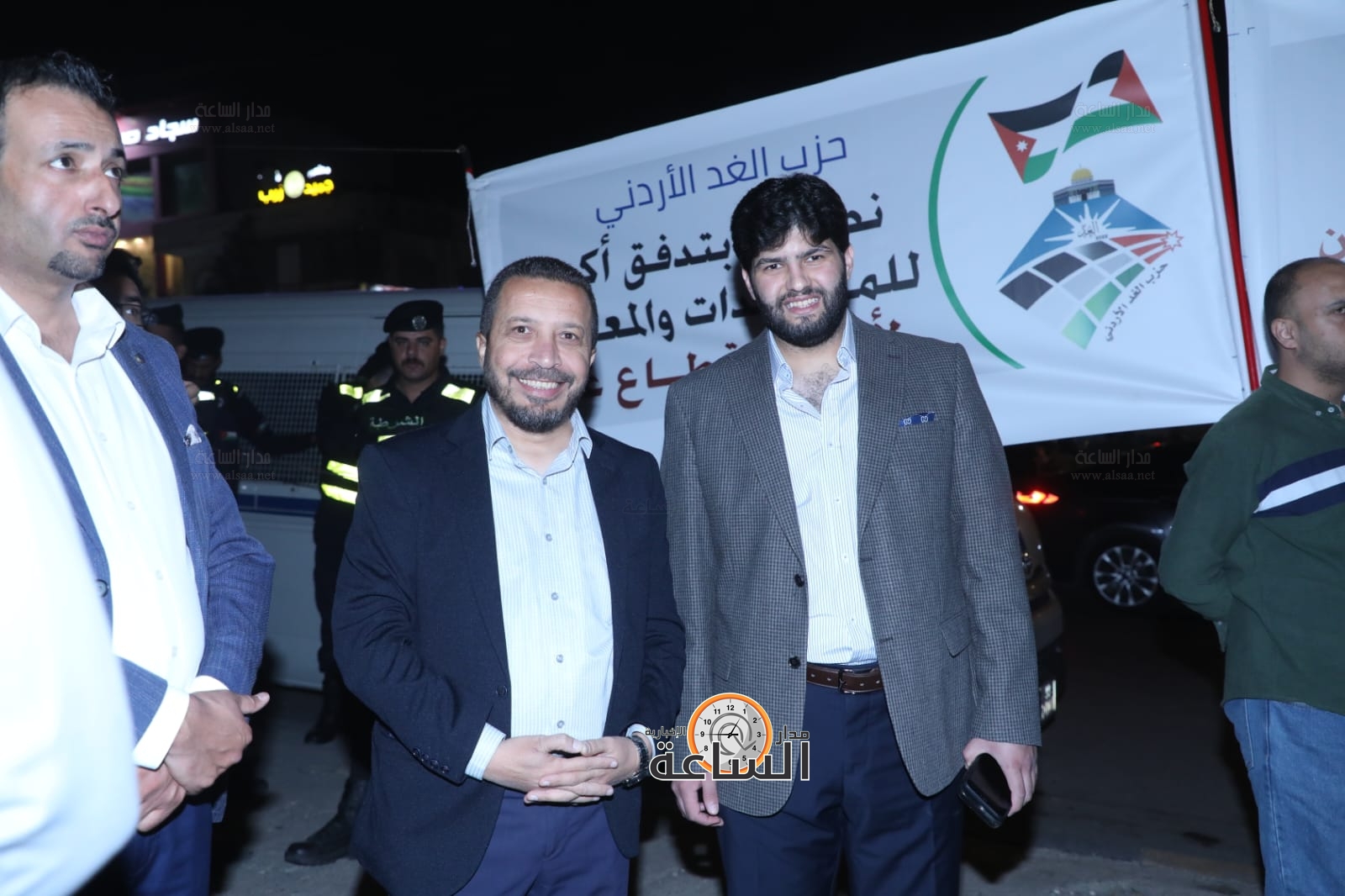 Madar Al-Saa Images 0.37040001295596103