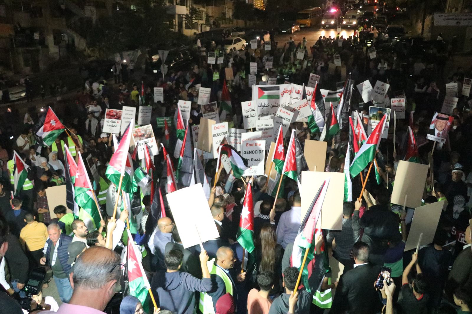 Madar Al-Saa Images 0.39988150460306127