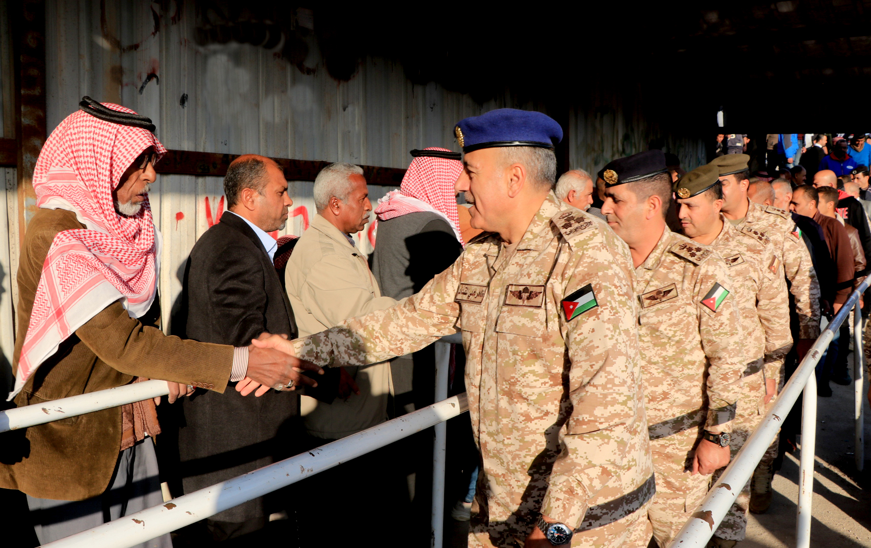 Madar Al-Saa Images 0.1732709250215696