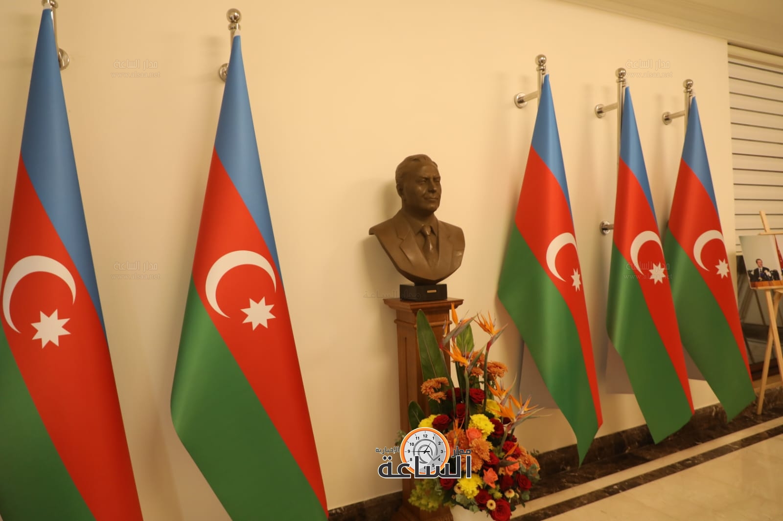 Madar Al-Saa Images 0.33372167593345115