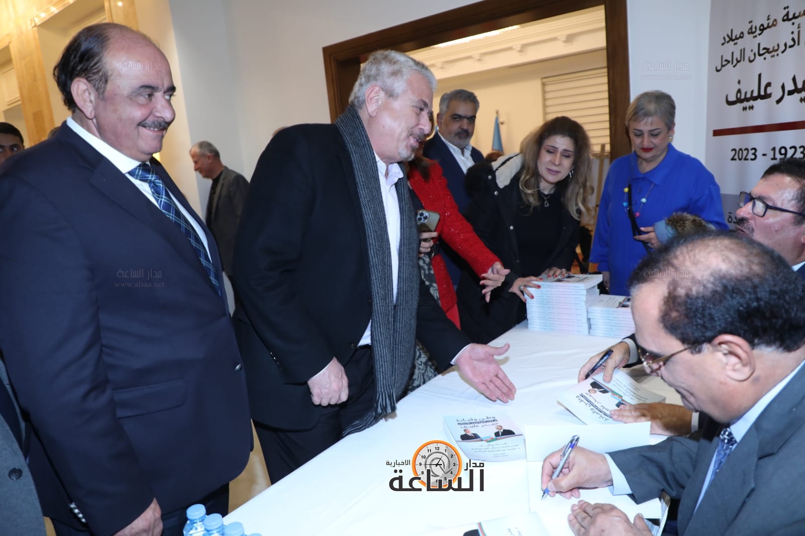 Madar Al-Saa Images 0.16369414612378397