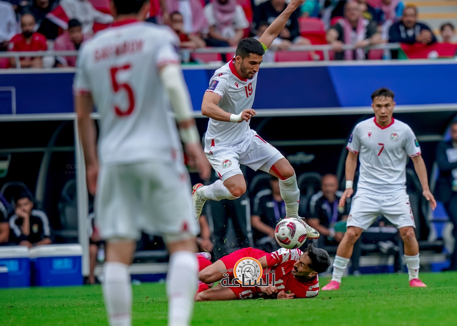 Madar Al-Saa Images 0.20917435393634887