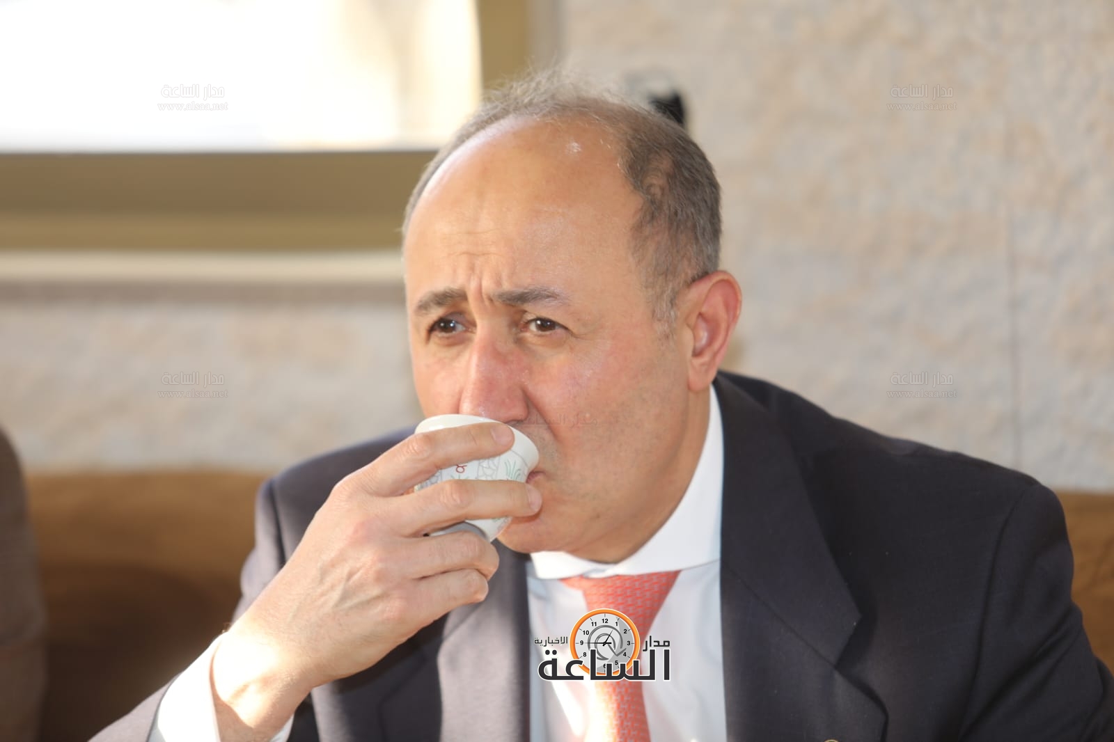 Madar Al-Saa Images 0.7061300962103696