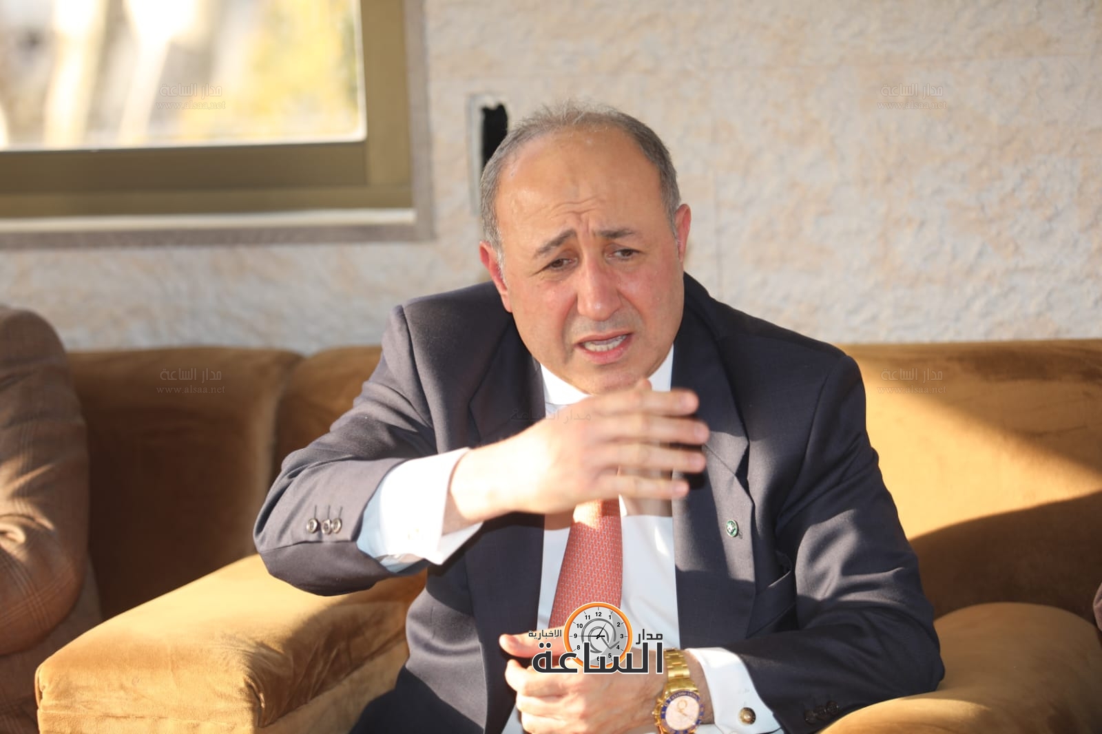 Madar Al-Saa Images 0.061693894967183915