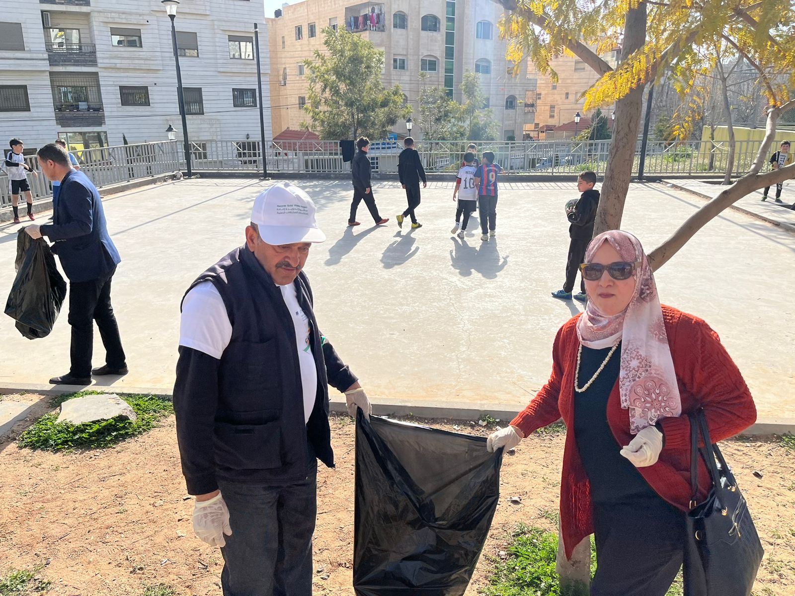 Madar Al-Saa Images 0.9784727991428159