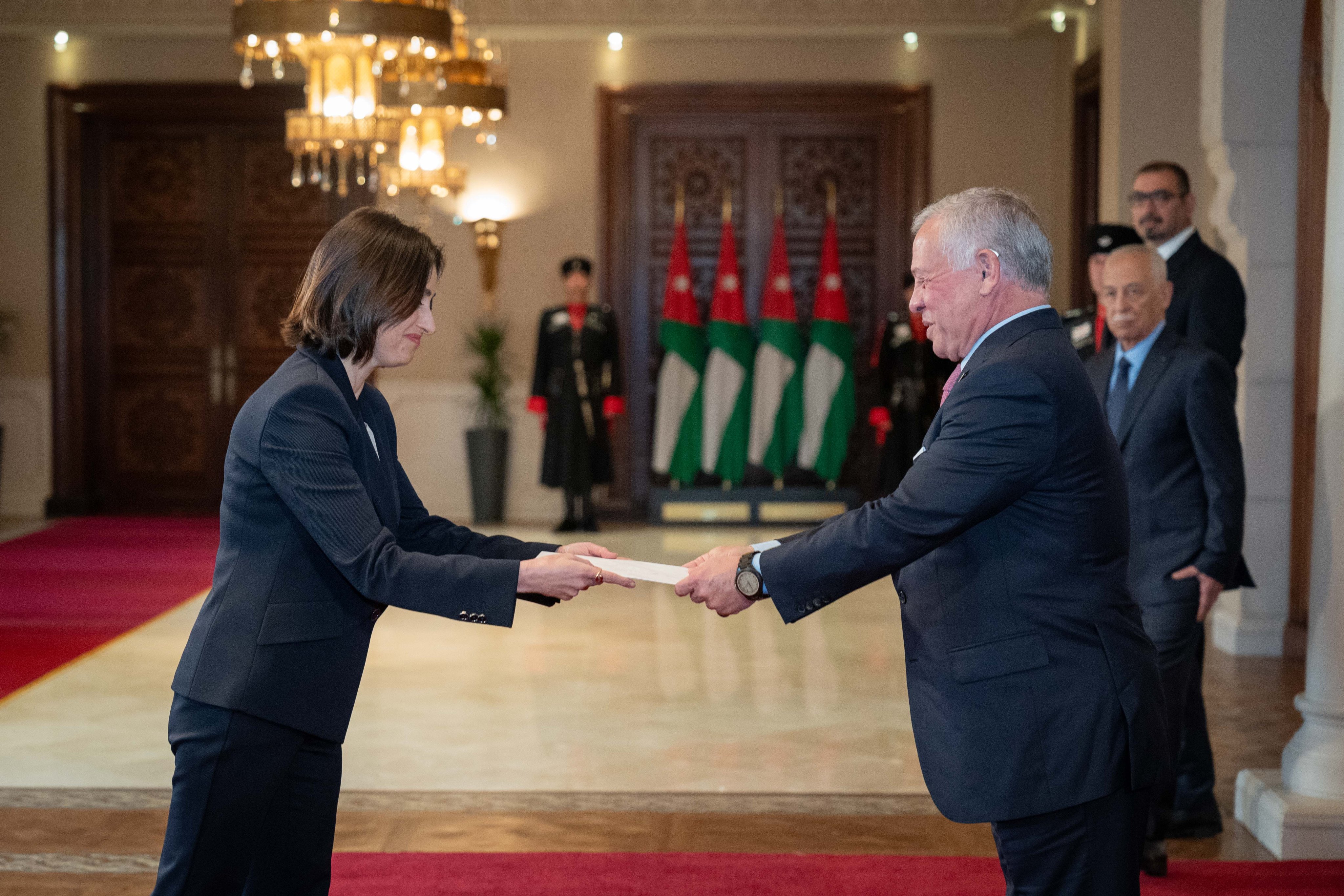 Madar Al-Saa Images 0.26803460304515436