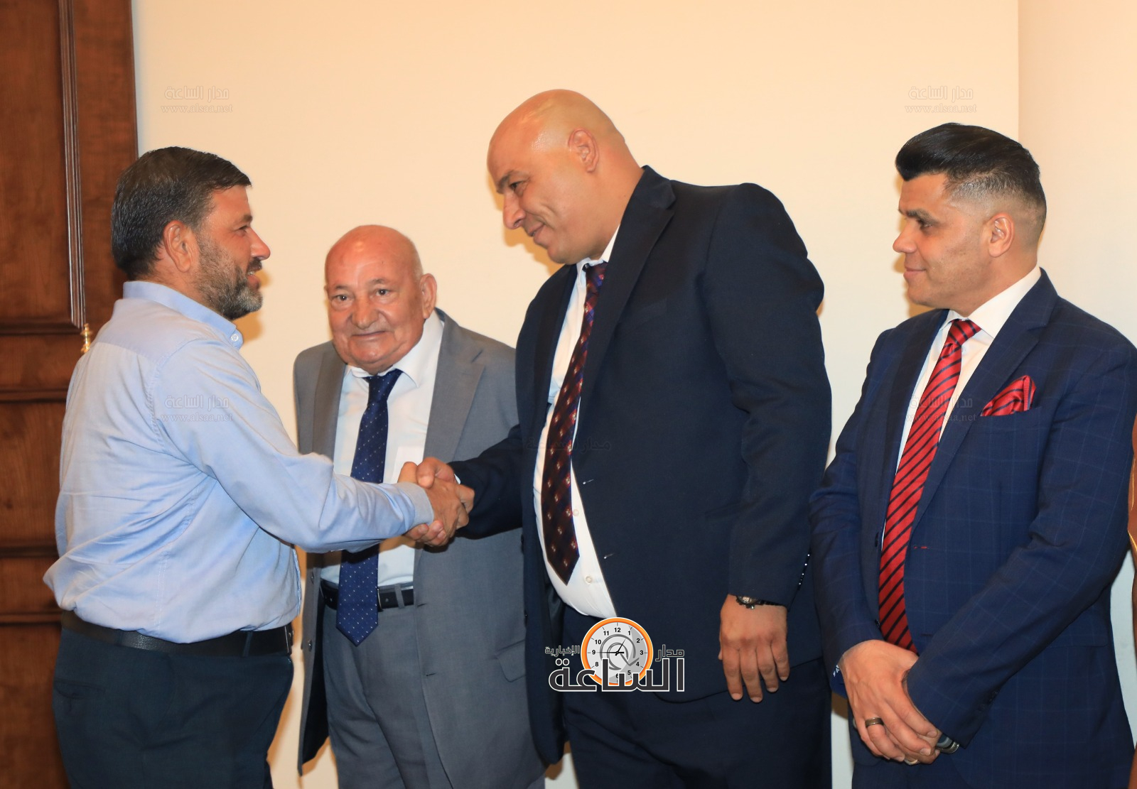 Madar Al-Saa Images 0.6810081065125859