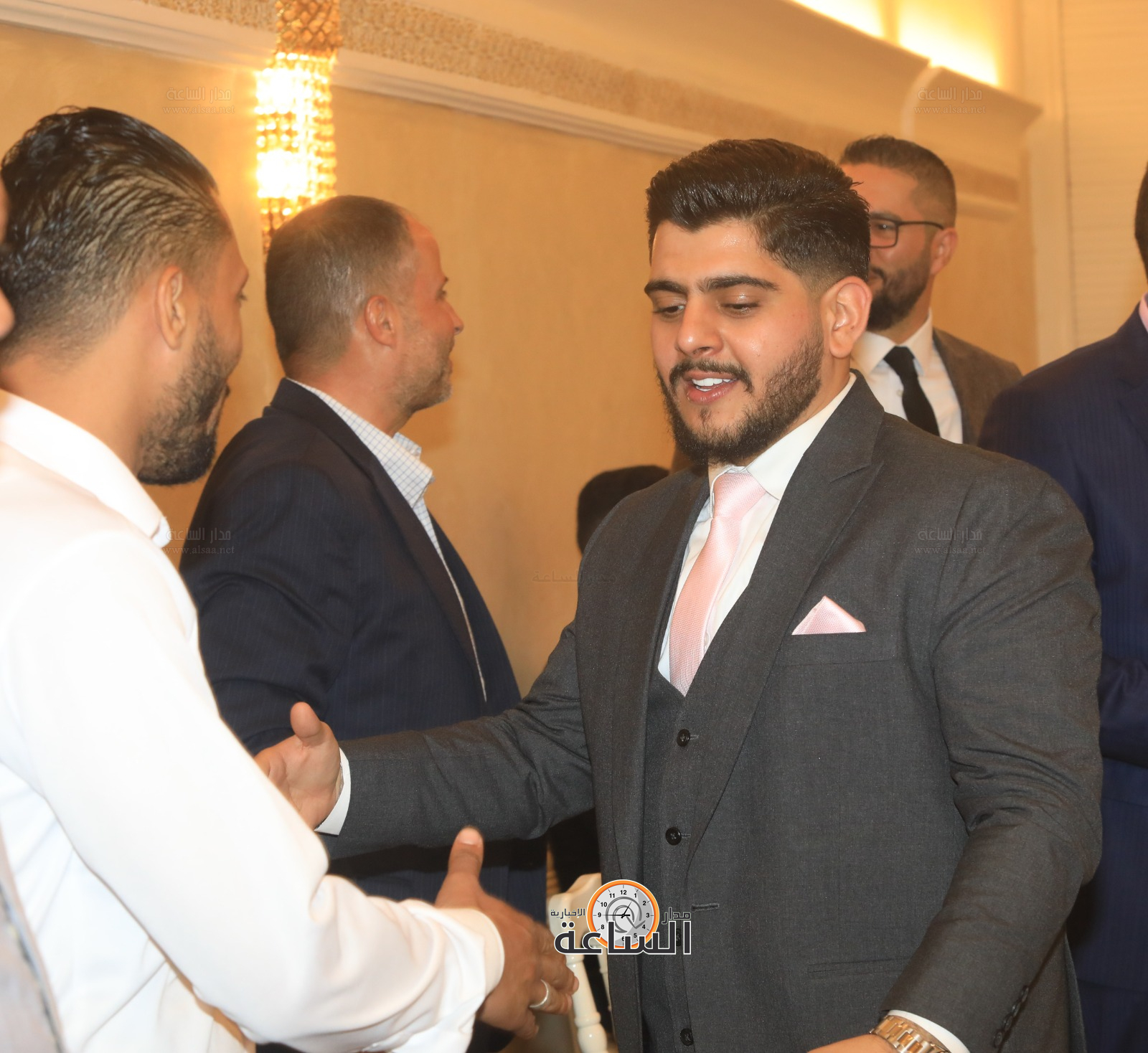 Madar Al-Saa Images 0.8432351340588469