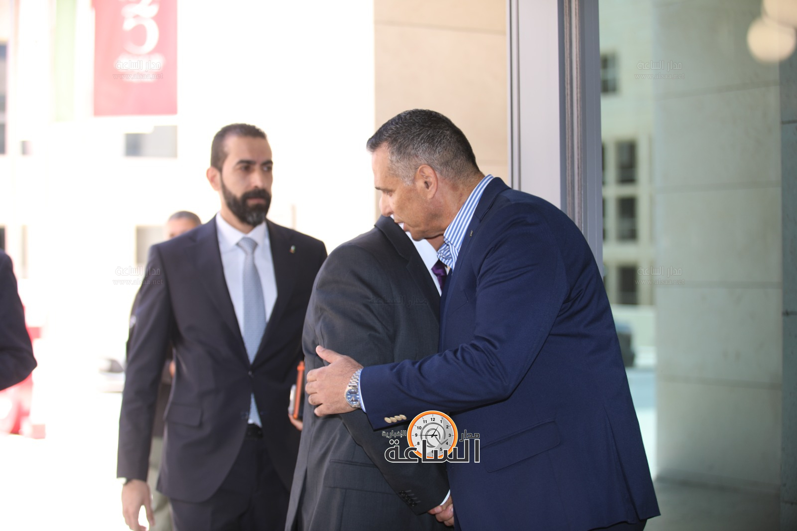 Madar Al-Saa Images 0.8818759925085342