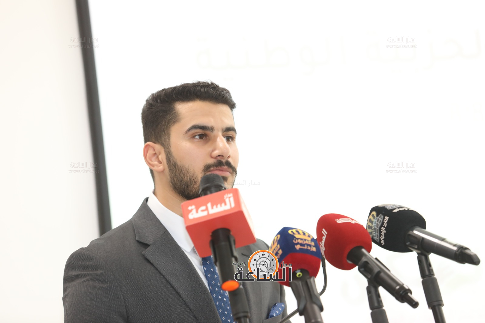 Madar Al-Saa Images 0.24289058526082696