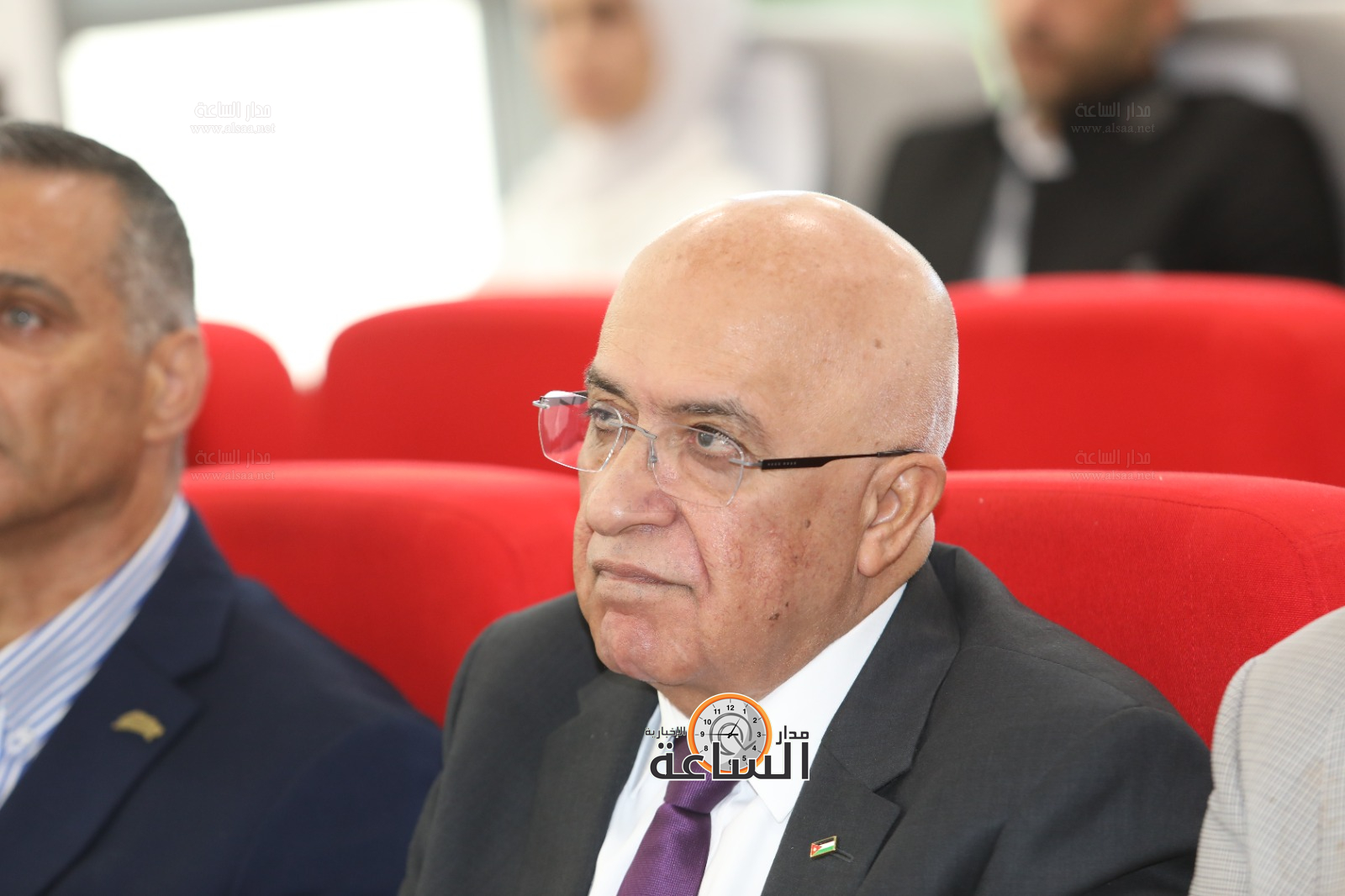 Madar Al-Saa Images 0.9934421328433634