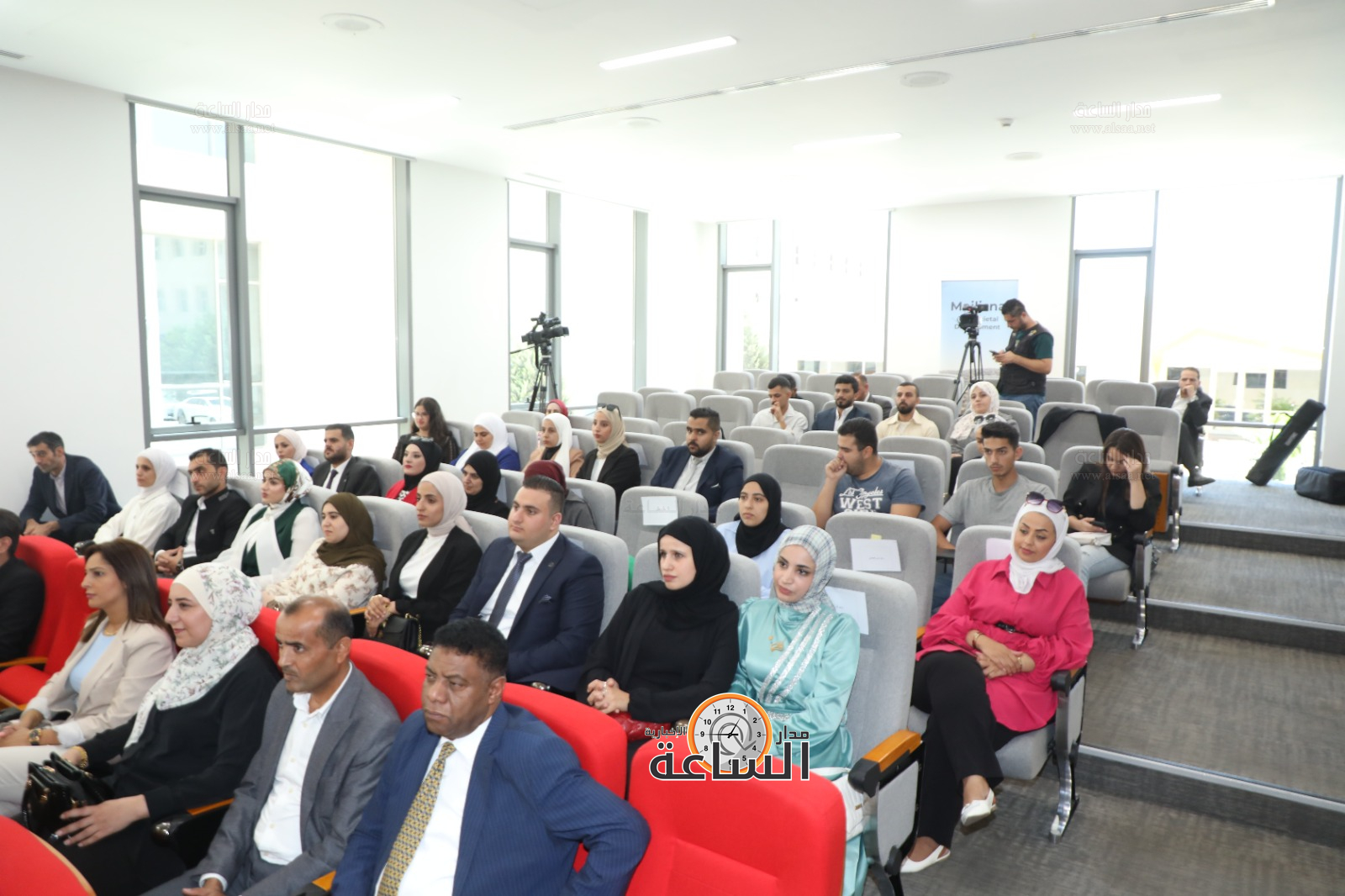 Madar Al-Saa Images 0.19148876339670706