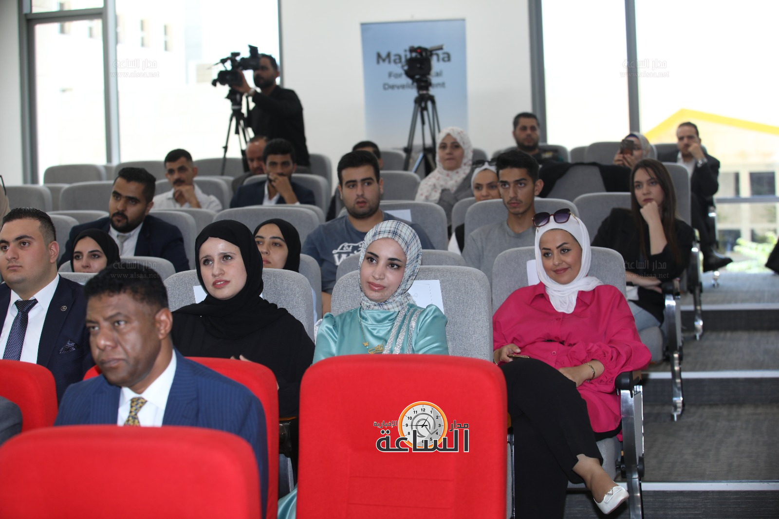 Madar Al-Saa Images 0.45627883356028454