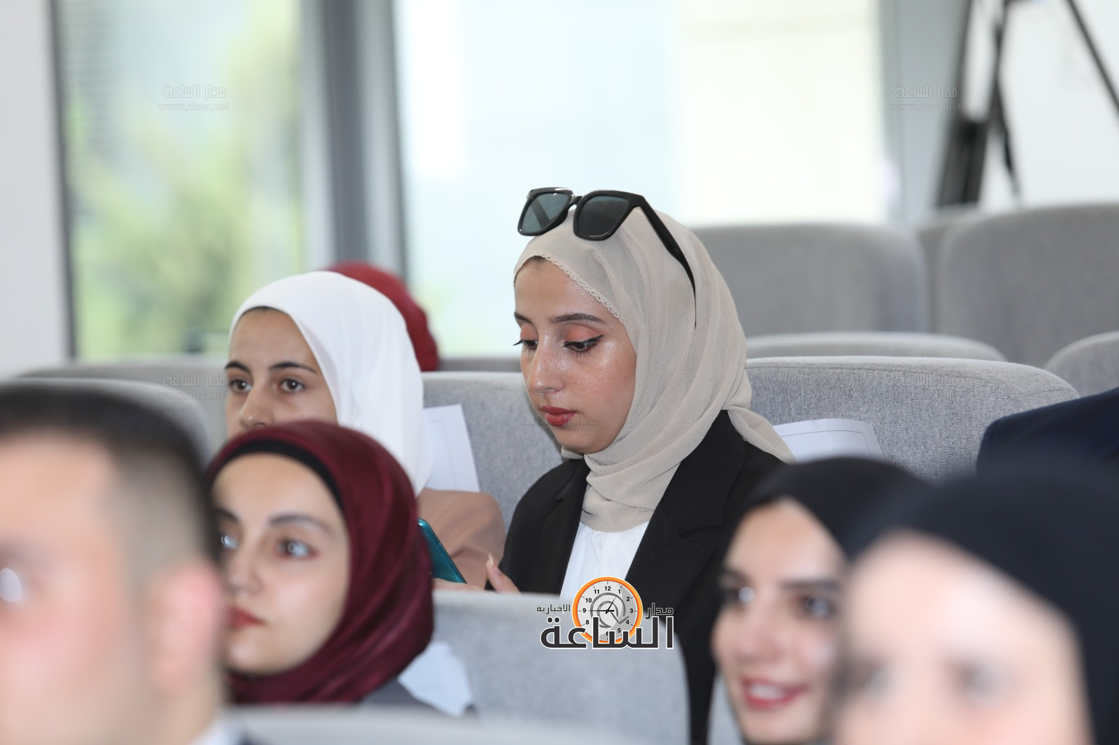 Madar Al-Saa Images 0.03895221750470457