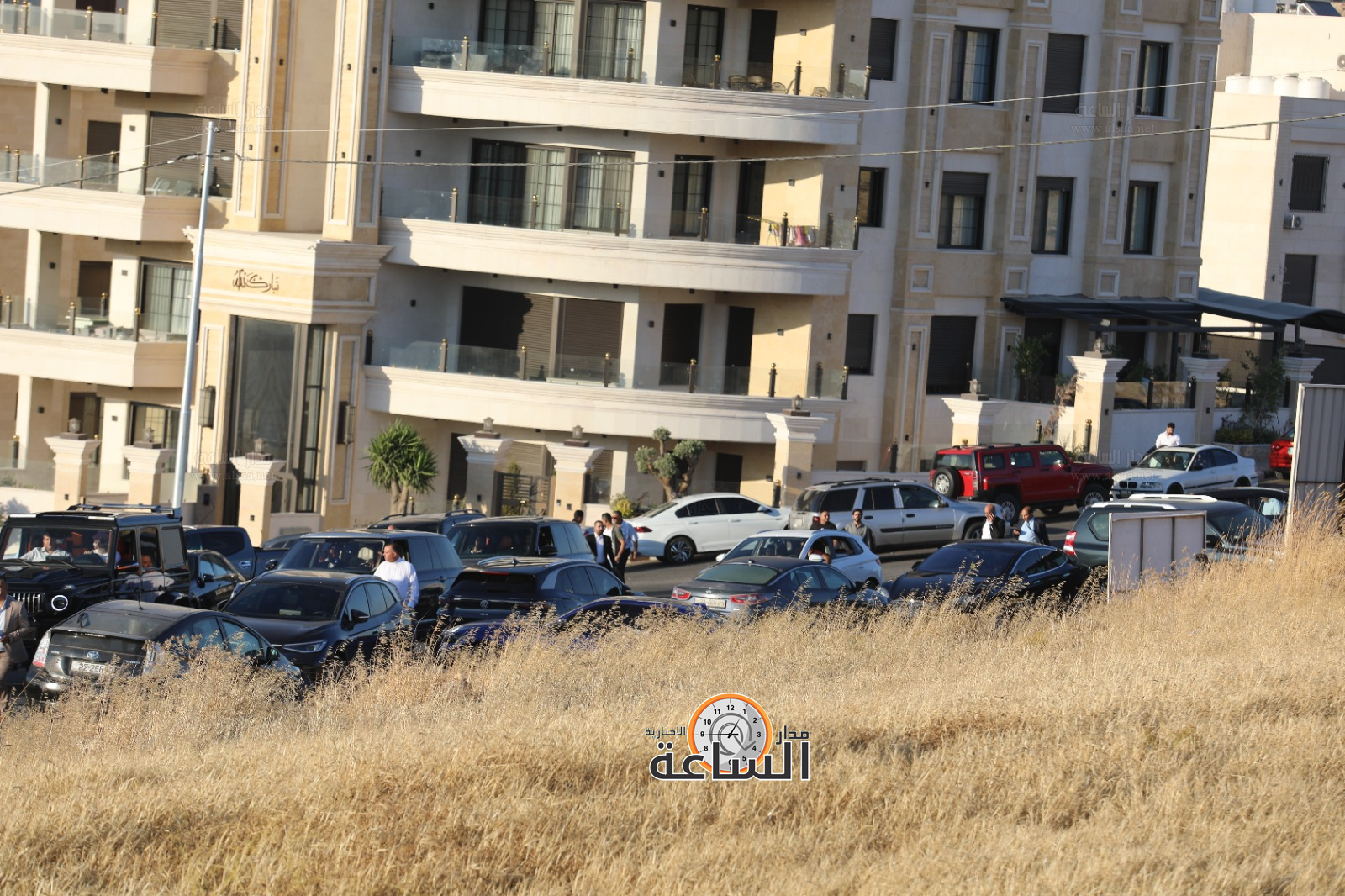 Madar Al-Saa Images 0.7776380573404815