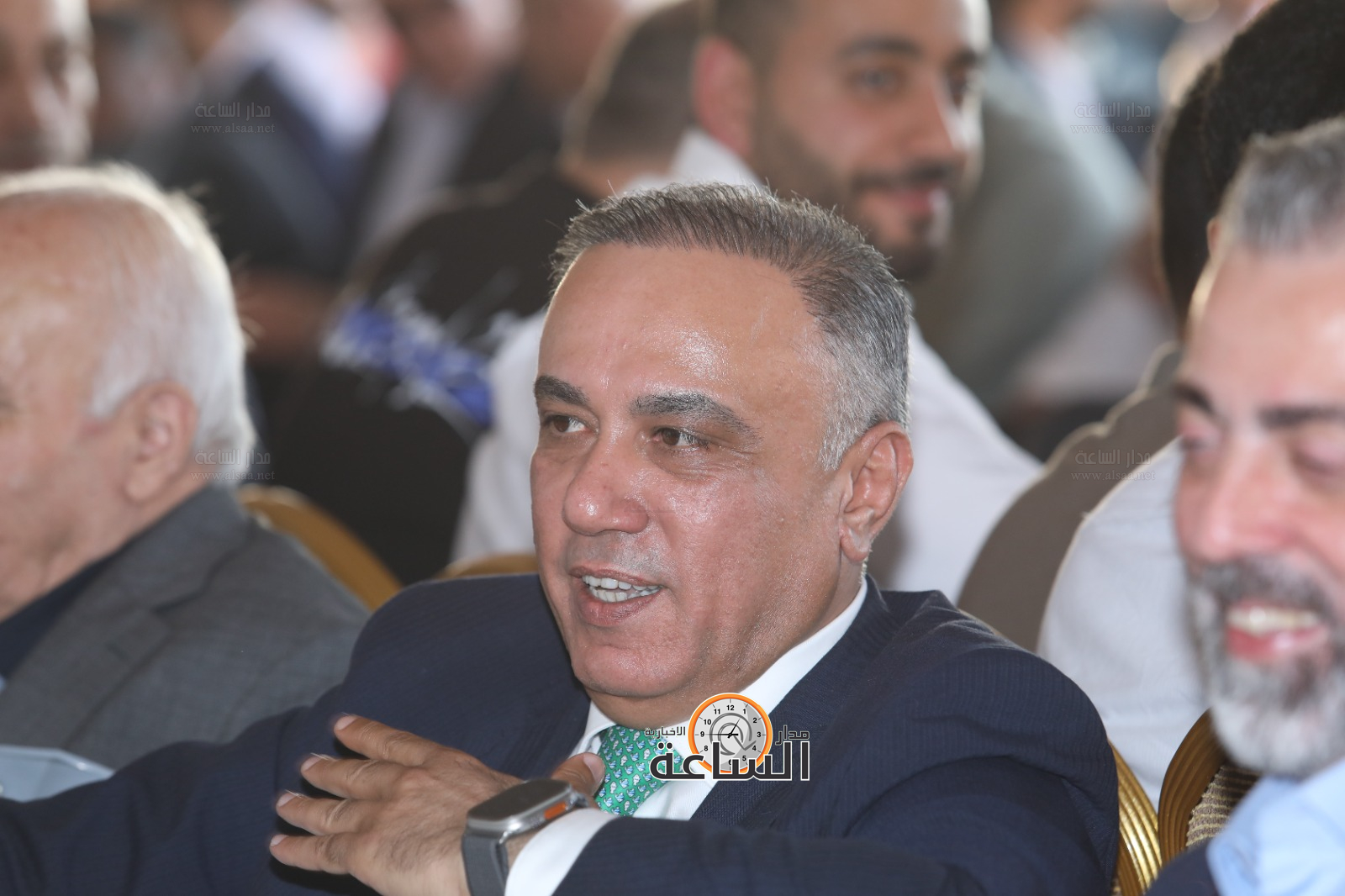 Madar Al-Saa Images 0.9756325672869444