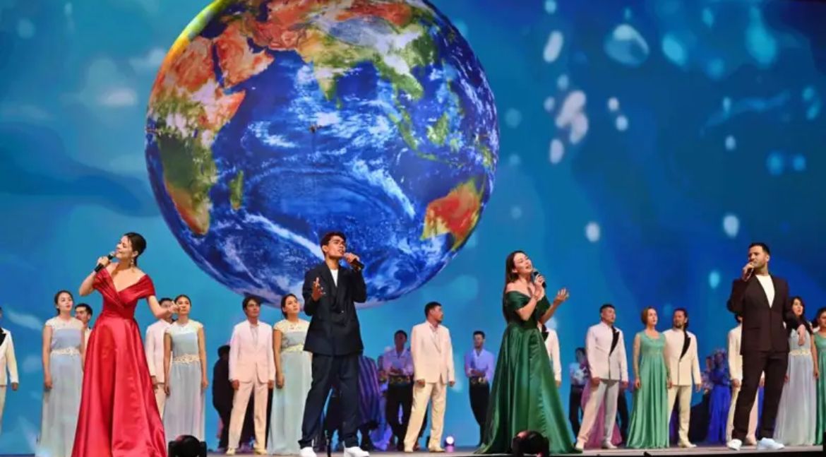 Madar Al-Saa Images 0.3949771862717051