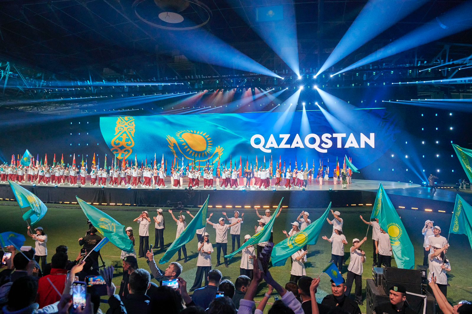 Madar Al-Saa Images 0.7077999543953841